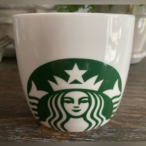 Starbucks 2017 Classic White Green Mermaid Coffee Shop Soup Coffee Mug 16.9 Oz
